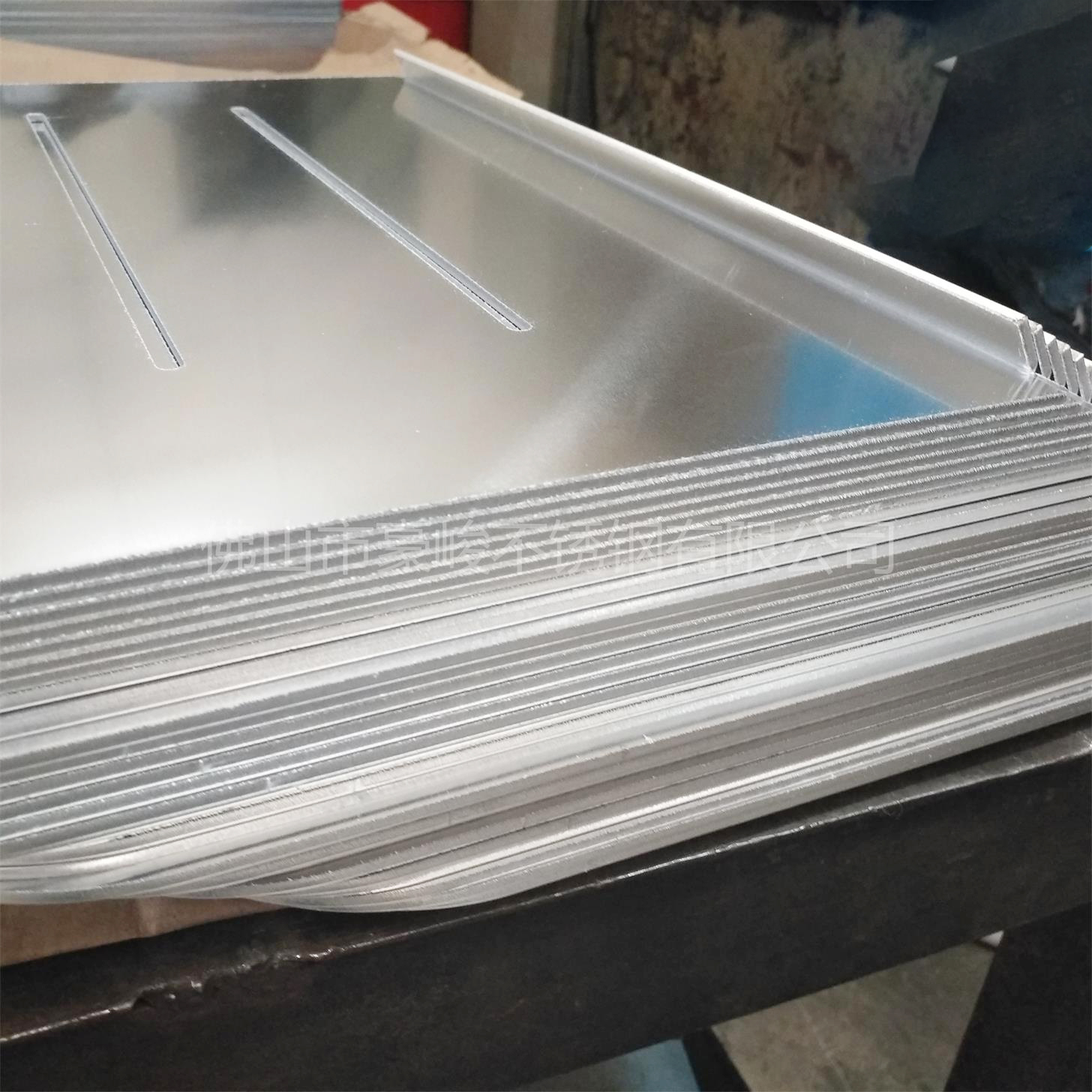 佛山豪峻專業(yè)加工鍍鋅板折彎 十八年加工品質(zhì)