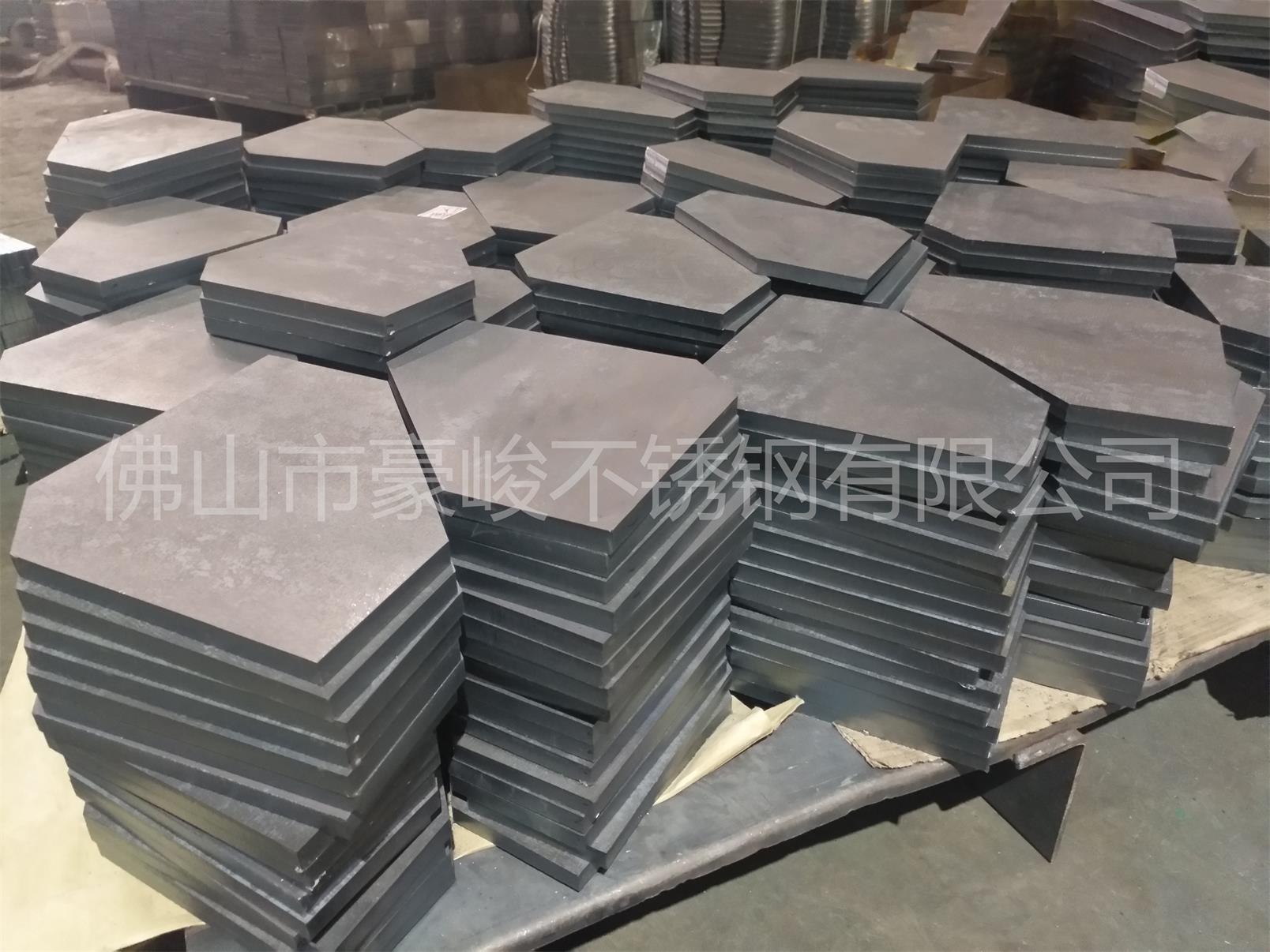 深圳專業(yè)激光切割——“最快的刀”金屬件定制加工