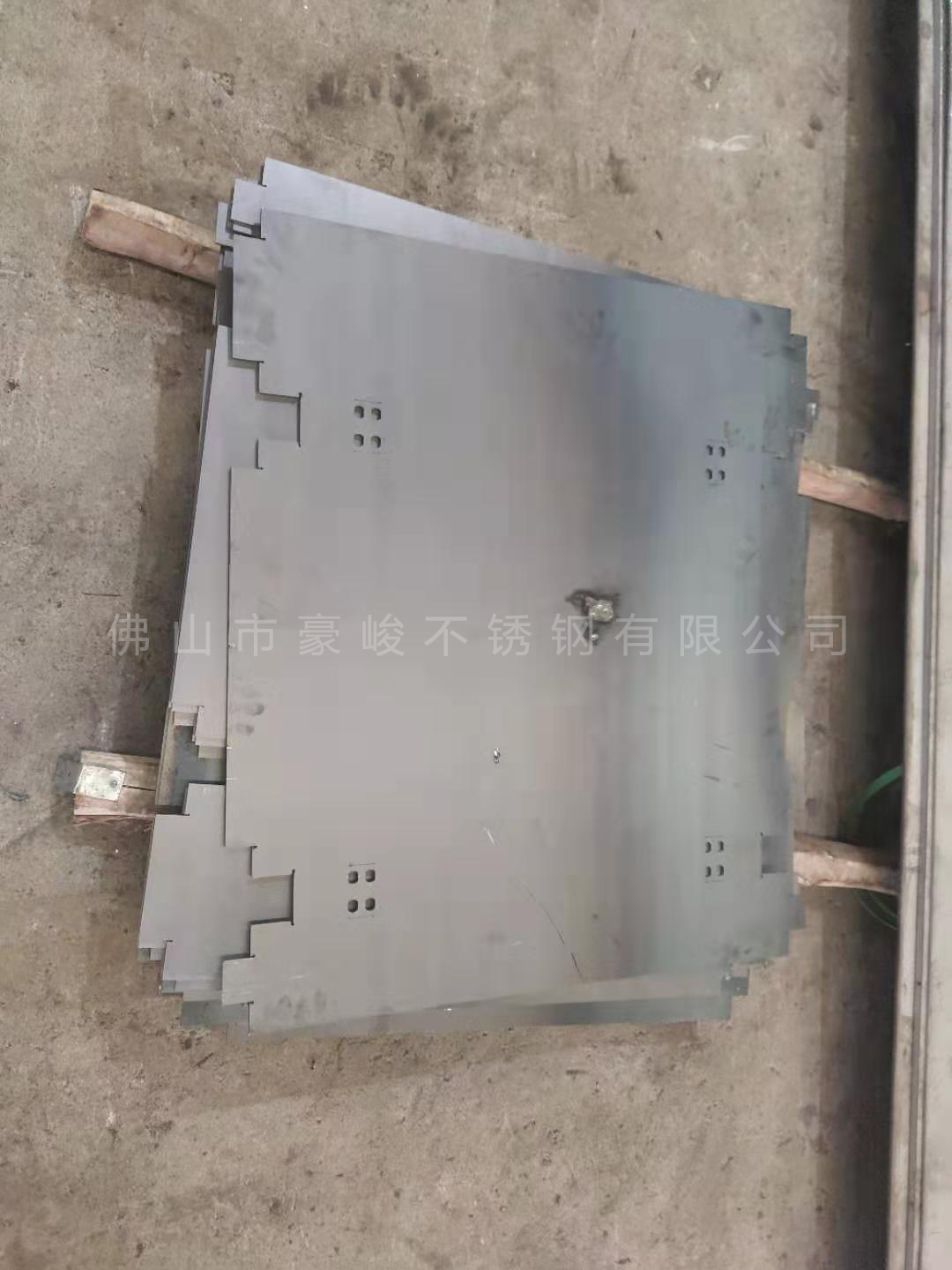 豪峻珠海激光切割加工廠家 十八年專注激光切割加工