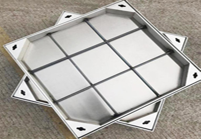 鼓掌！佛山多條道路喜提不會“咣當”的不銹鋼方形井蓋