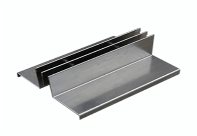 與傳統(tǒng)的排水溝相比不銹鋼線性排水溝有哪些優(yōu)點