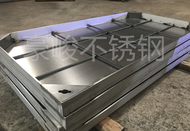 如何看待廣東珠海兩名女子凌晨連偷 105 塊井蓋，總重達(dá)兩噸?