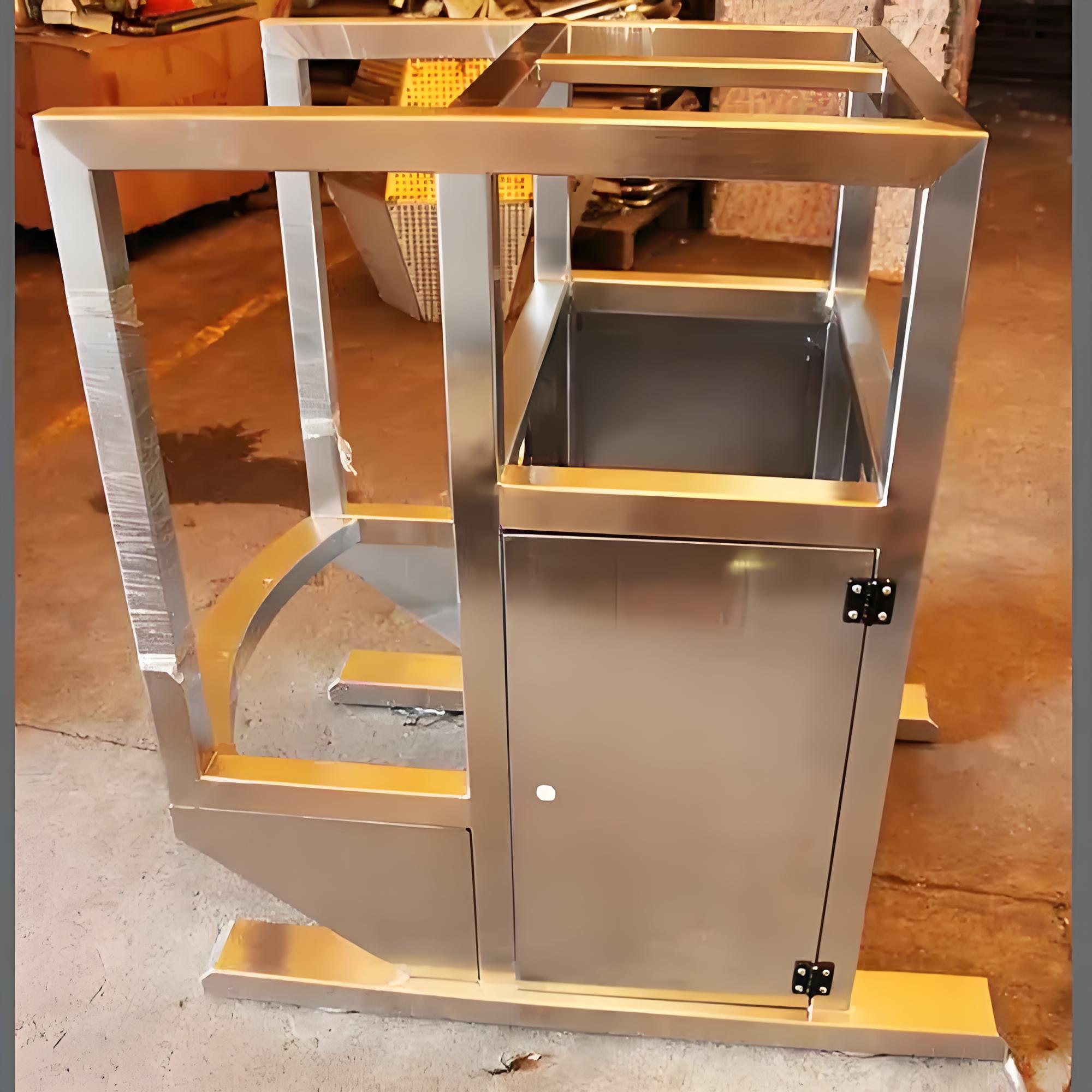 機(jī)架機(jī)箱