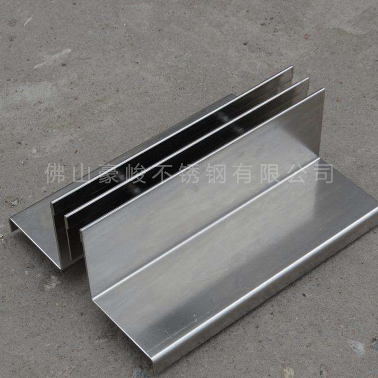 不銹鋼線(xiàn)性排水溝