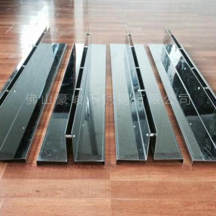 不銹鋼線(xiàn)性排水溝