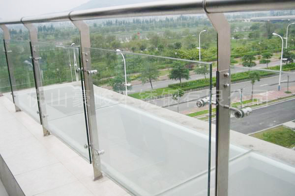 不銹鋼護(hù)欄加工 不銹鋼護(hù)欄加工